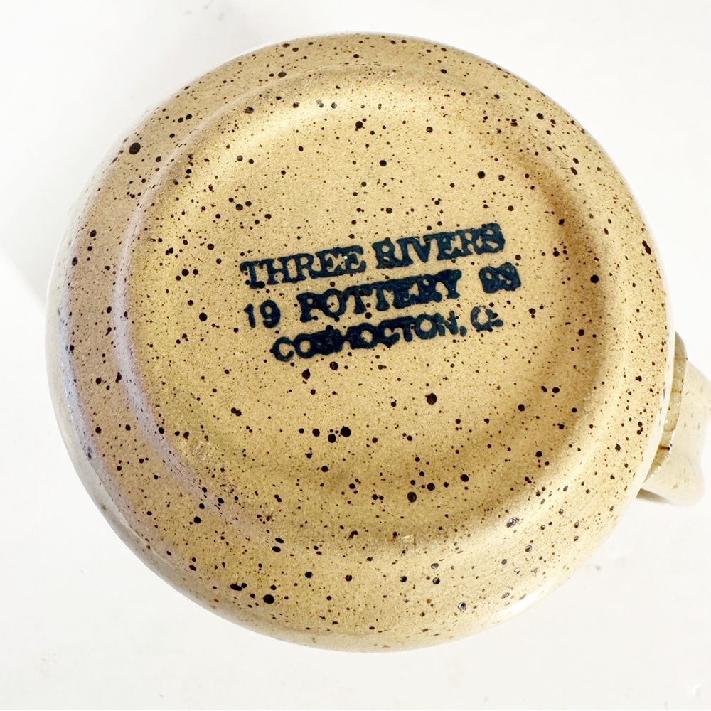 THREE RIVERS POTTERY Tan Snowman Mug - Picture 2 of 7